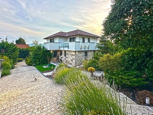 Eladó ház Szentendre