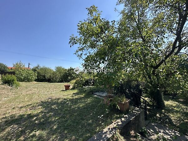 Eladó földterület Szentendre