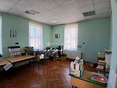 Eladó iroda Tatabánya