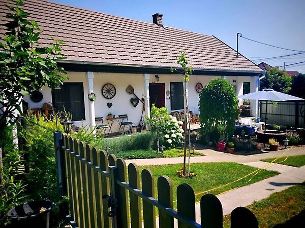 Eladó ház Somberek