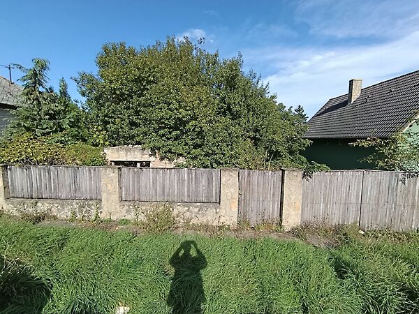 Eladó földterület Bakonynána