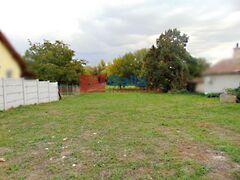 Eladó földterület Pákozd