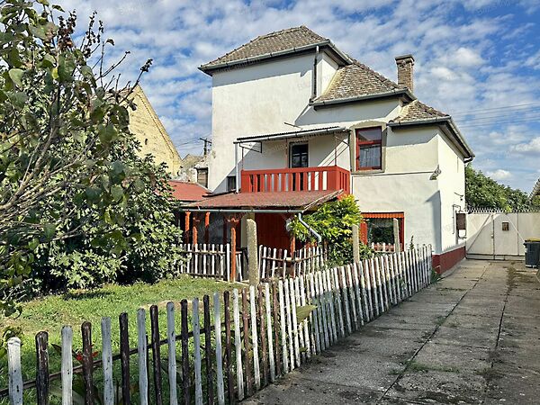 Eladó ház Bácsbokod