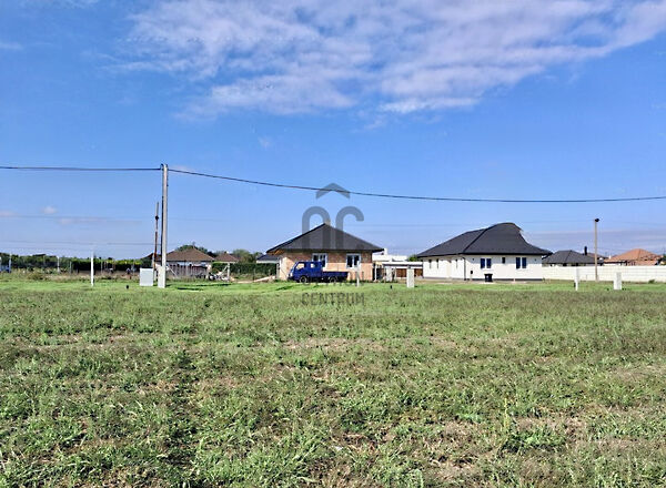 Eladó földterület Mikepércs