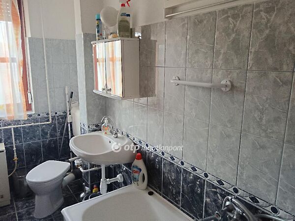 Eladó lakás Gyomaendrőd