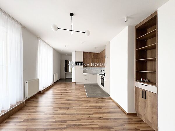 Eladó lakás Budapest, III. kerület