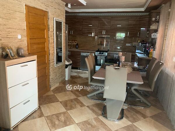 Eladó ház Túrkeve