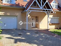 Kiadó ház Pécs