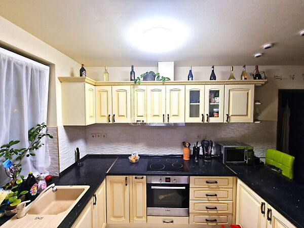 Eladó ház Törökbálint