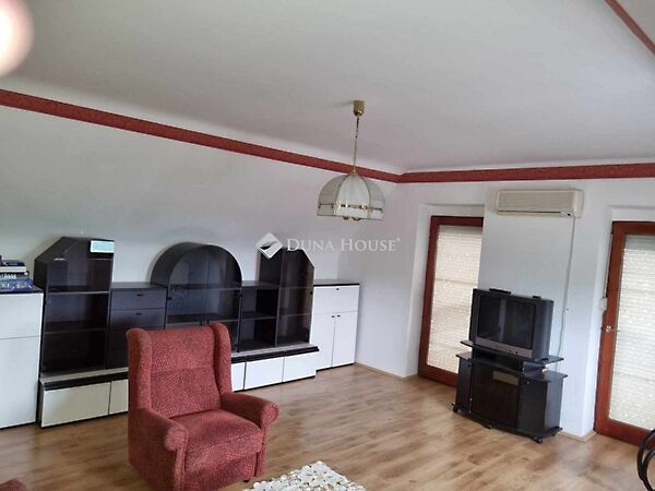 Eladó ház Szentlőrinc