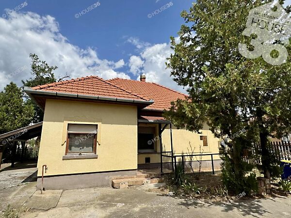 Eladó ház Lajosmizse