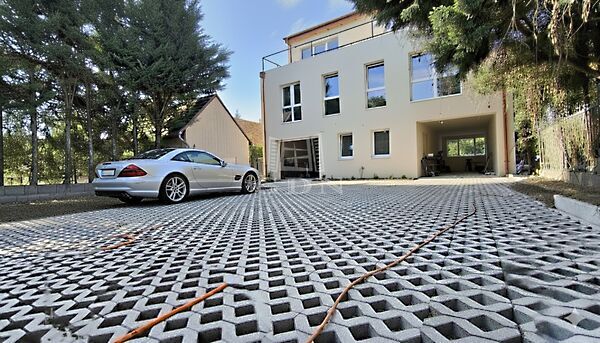 Eladó lakás Veresegyház