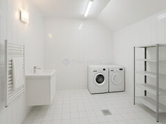 Eladó lakás Budapest, VI. kerület