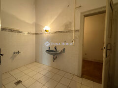 Eladó lakás Budapest, VI. kerület