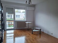 Eladó lakás Keszthely