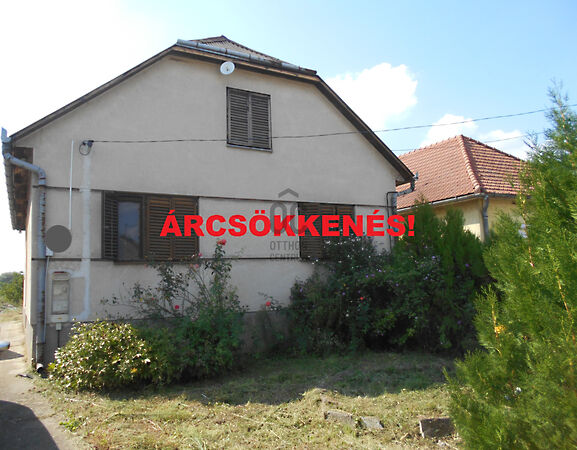 Eladó ház Döge