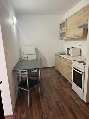 Eladó lakás Komárom