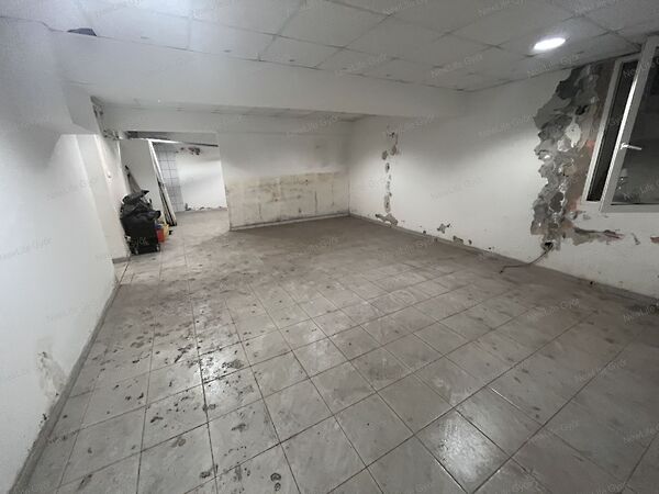 Eladó üzleti Győr