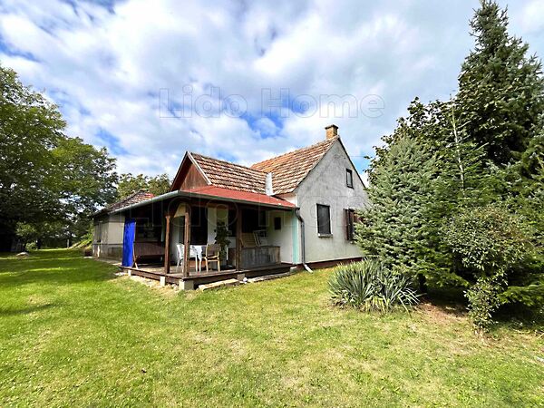 Eladó ház Balatonberény