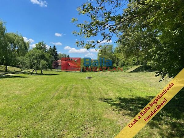 Eladó földterület Biatorbágy