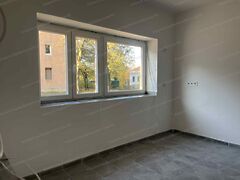 Eladó üzleti Tatabánya, Óváros