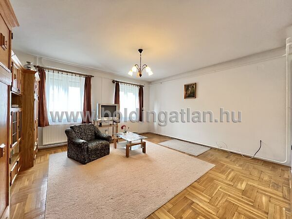 Eladó ház Kaposvár, Cseri városrész