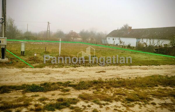 Eladó földterület Sárszentmihály