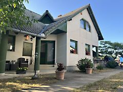 Eladó nyaraló Kunfehértó