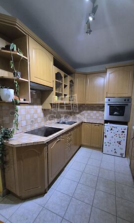 Eladó lakás Százhalombatta