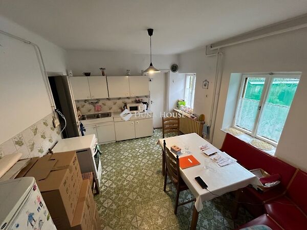 Eladó ház Óbánya