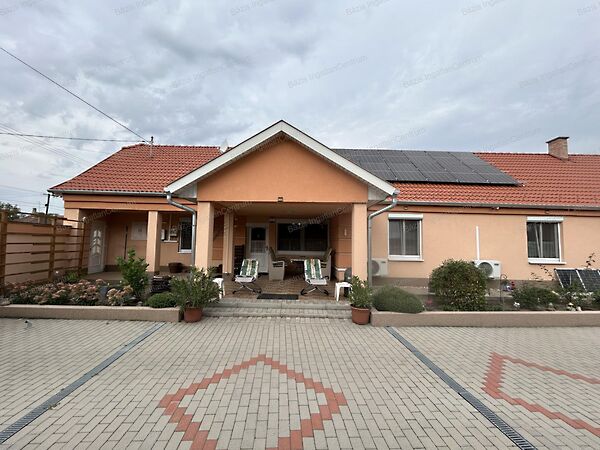 Eladó ház Mélykút