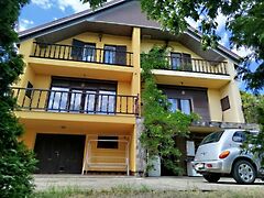 Eladó ház Leányfalu