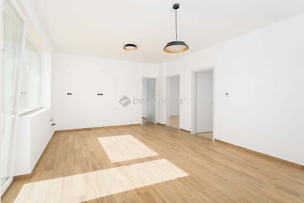 Eladó lakás Csorna