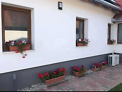 Eladó üzleti Balatonkeresztúr