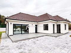 Eladó ház Leányfalu