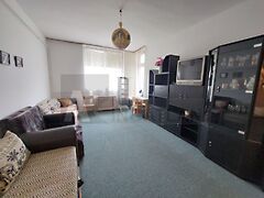 Eladó lakás Kistelek