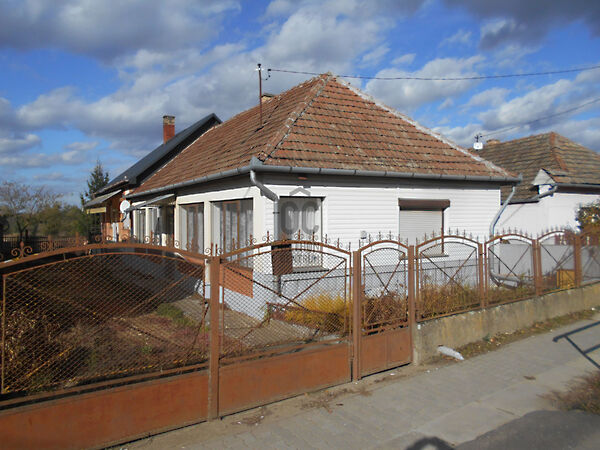 Eladó ház Kékcse
