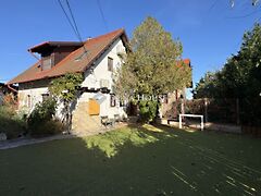 Eladó ház Leányfalu