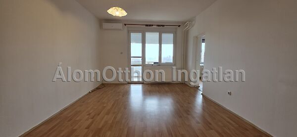 Eladó lakás Dunaújváros, Belváros