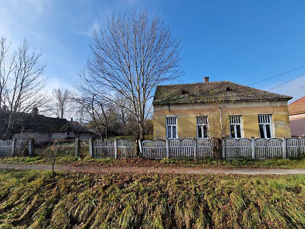 Eladó ház Csököly