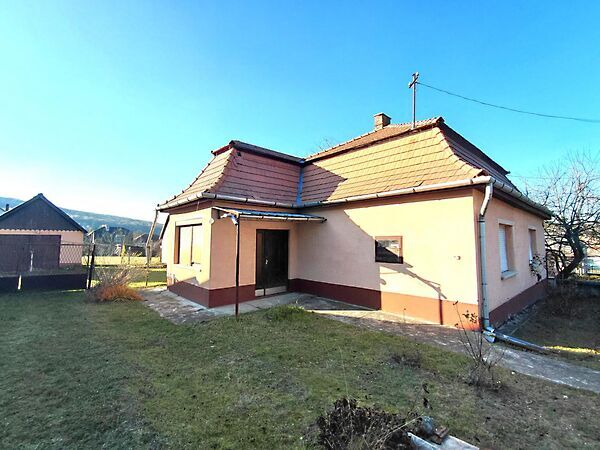 Eladó ház Várgesztes