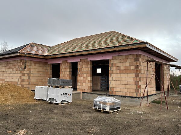 Eladó ház Töltéstava