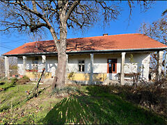 Eladó ház Tápiószentmárton