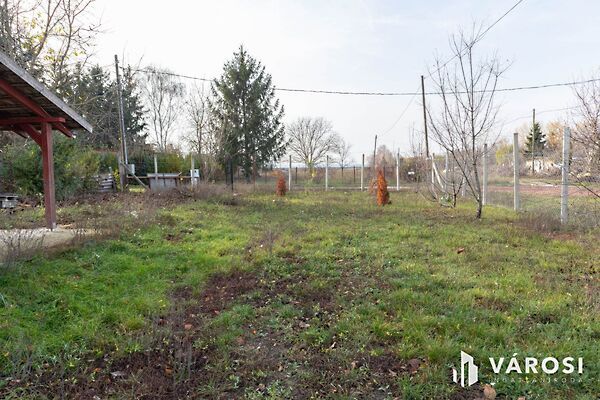 Eladó földterület Gyula, Szanazug