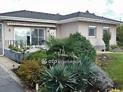 Eladó nyaraló Pápa