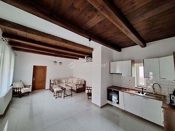 Eladó ház Vértesacsa