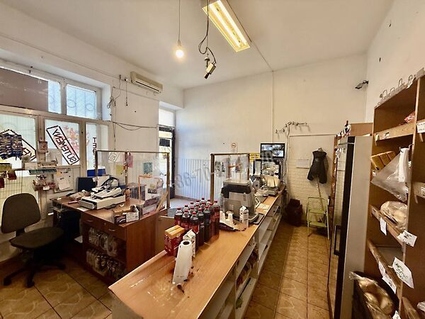 Eladó üzleti Oroszlány