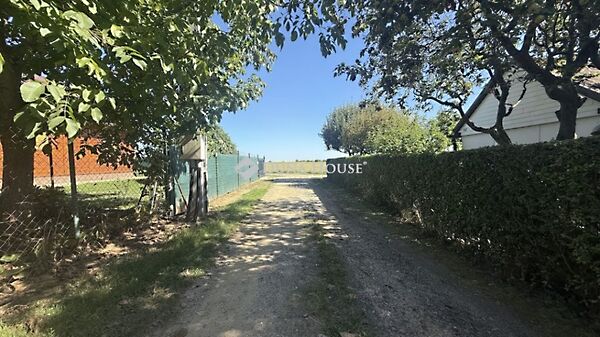 Eladó földterület Sé