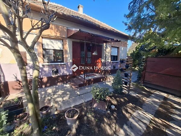 Eladó ház Tiszaalpár