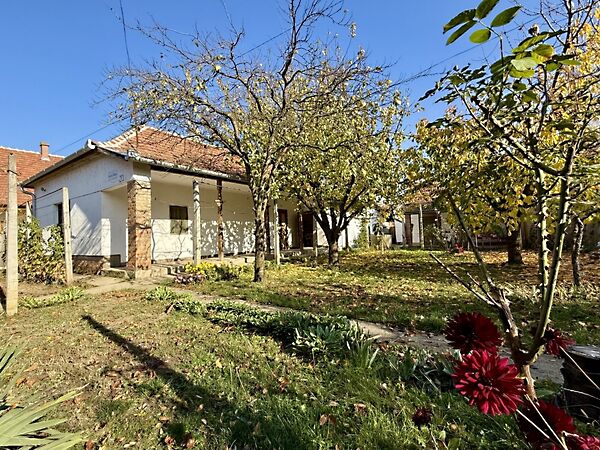 Eladó ház Békéscsaba